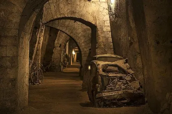 il-tunnel-borbonico-the